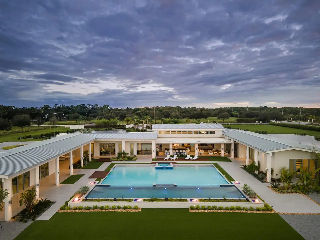 Hi-Tech Ranch, view 4