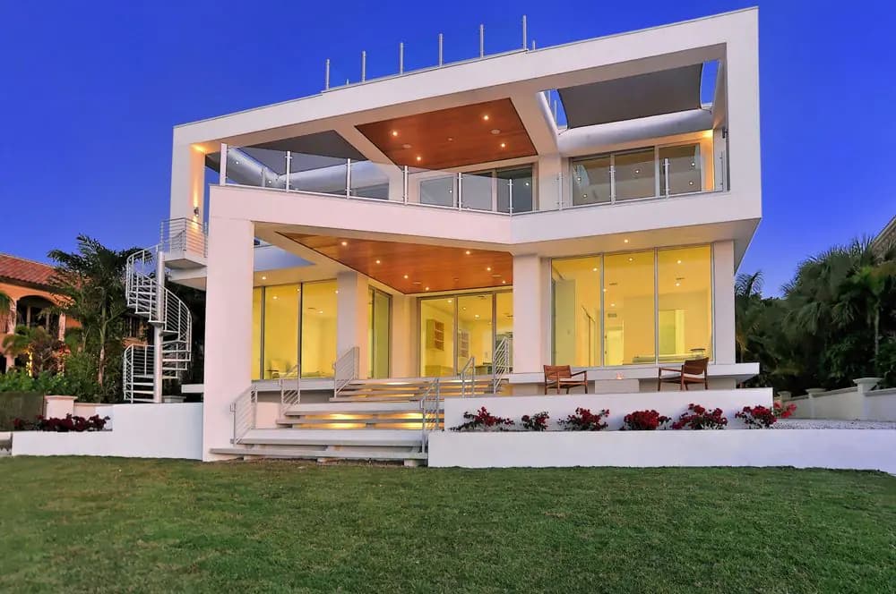 Picture Frame House