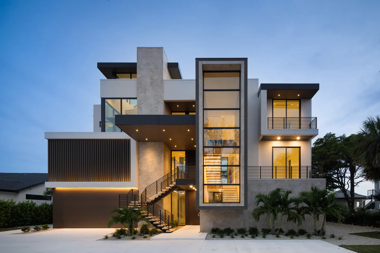 Lunara, a coastal home built by Voigt Brothers Construction